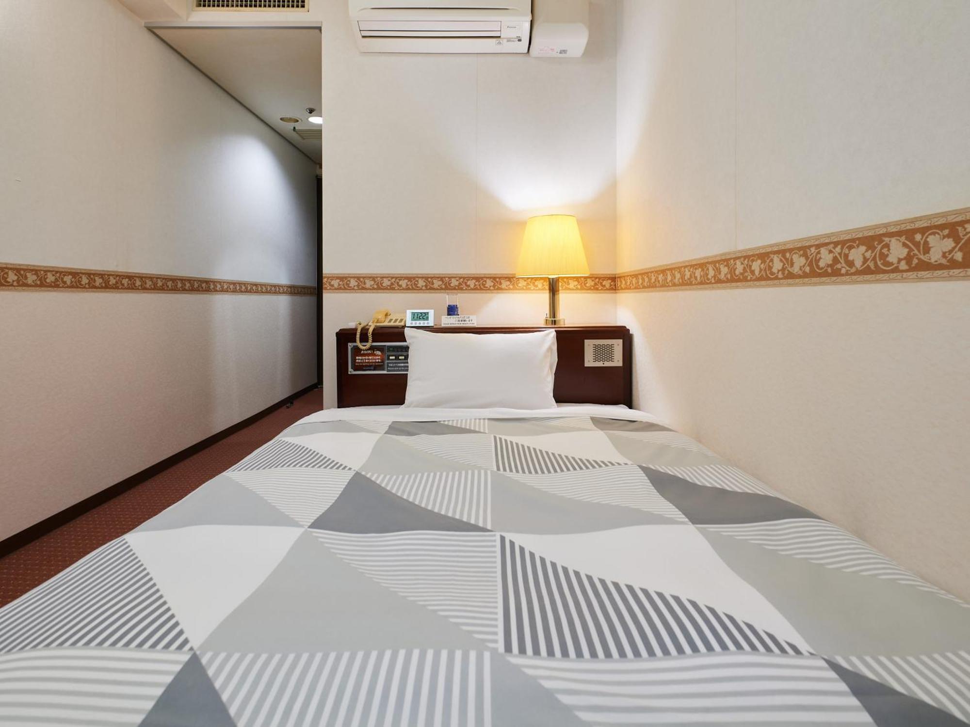 Ecohotel Toyama Station Exteriör bild